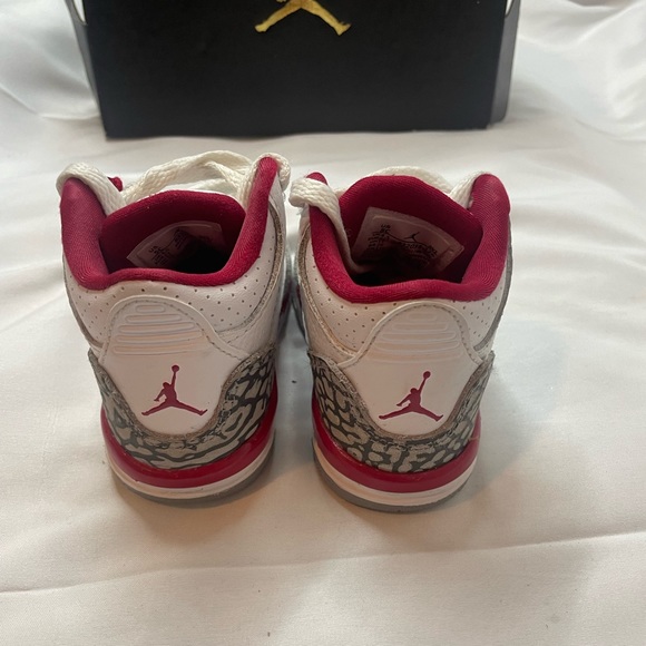 Jordan 3 Retro Cardinal Red Wht/Lt Curry-Cardinal Red 5C - Picture 4 of 9